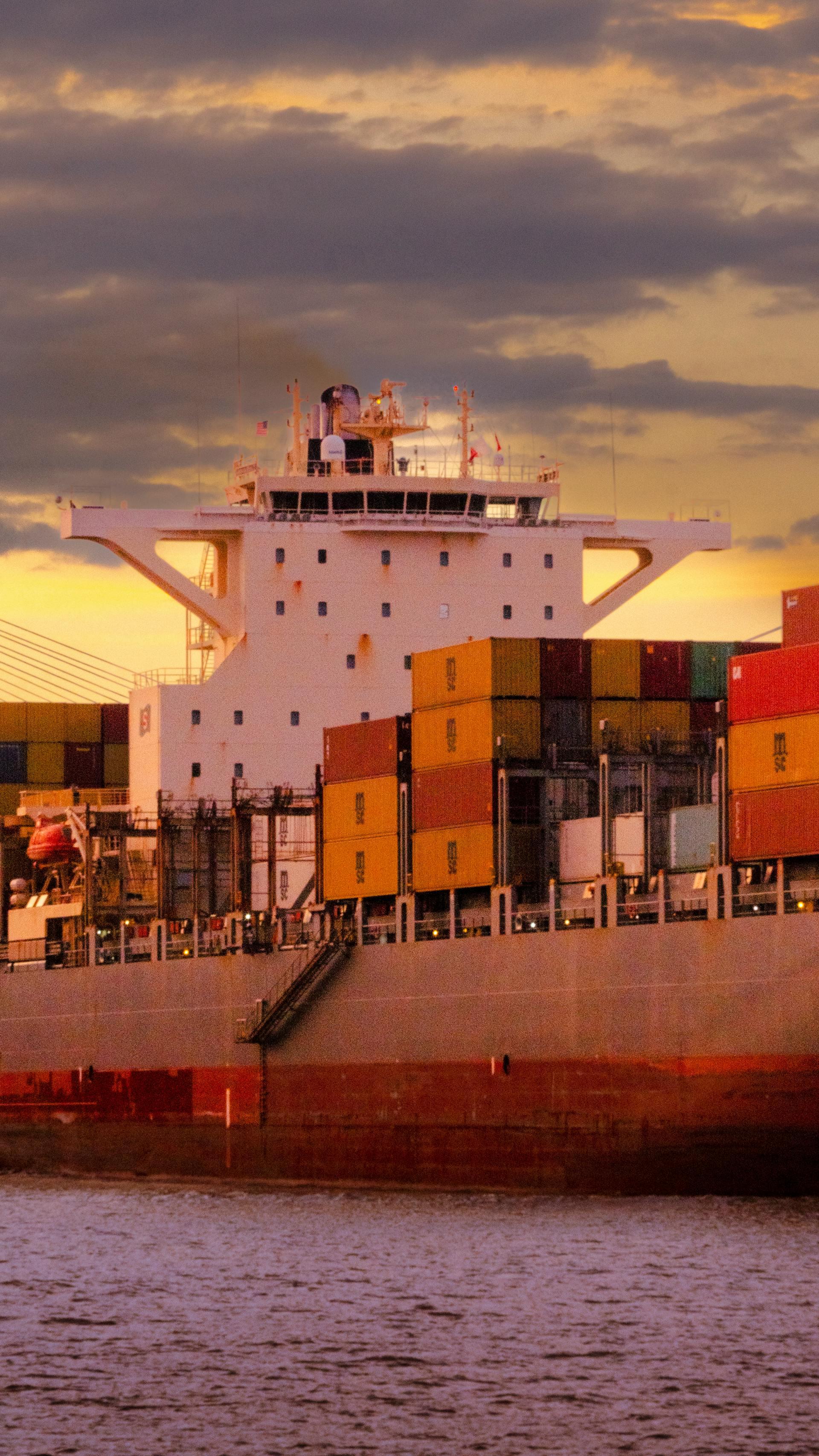 Servicios de comercio exterior y aduanas
