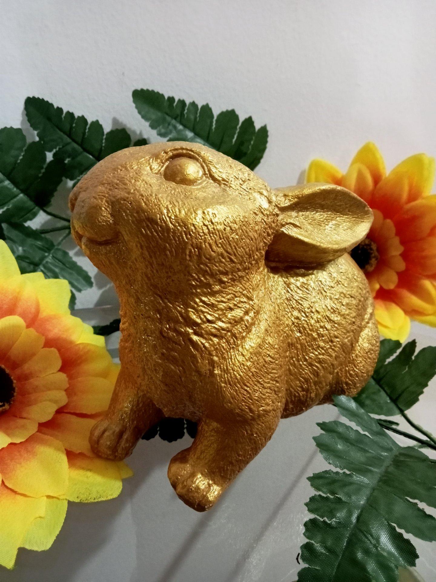 Elegante Conejo de Cerámica 🐇