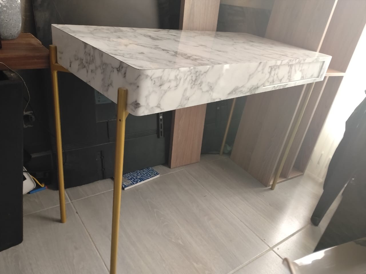 MESA TIPO TOCADOR