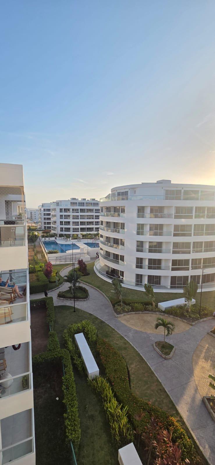 arriendo Hermoso apartamento en Castelo Serena del Mar