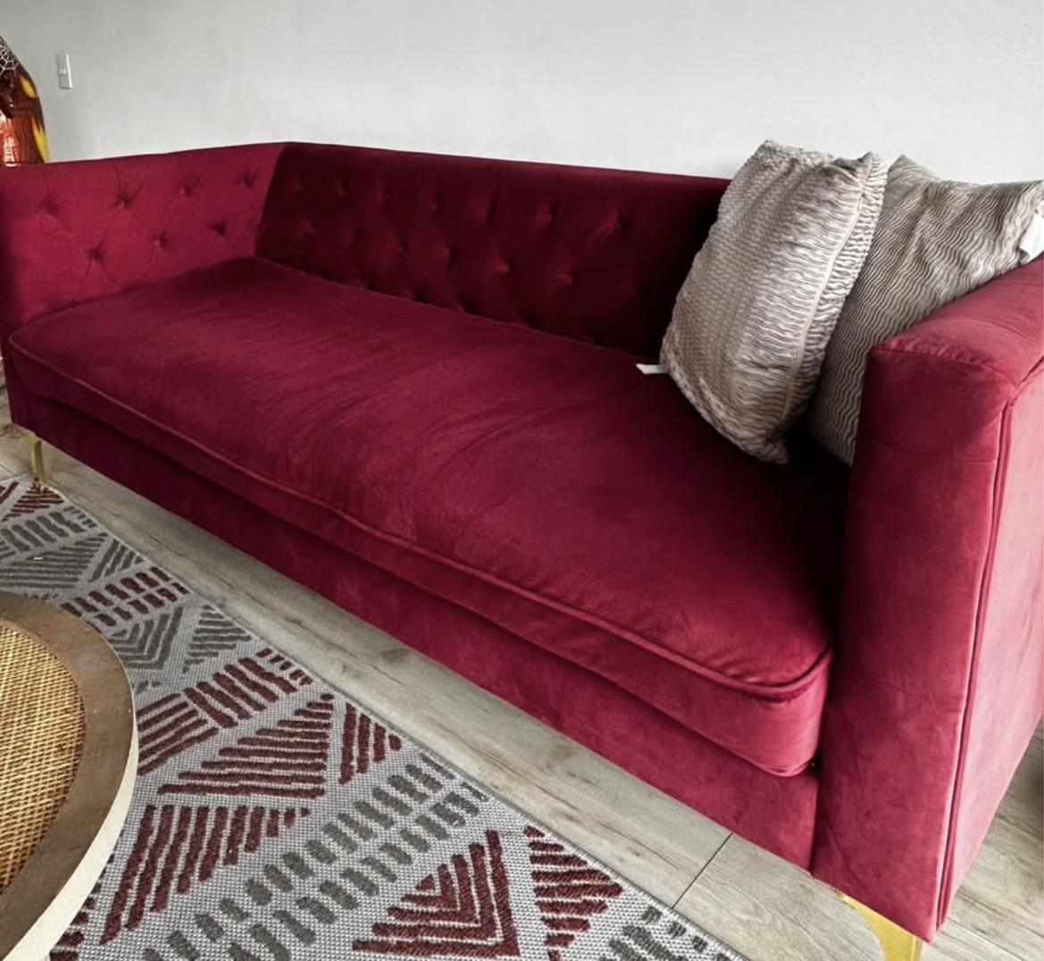 vendo sofa Tugó