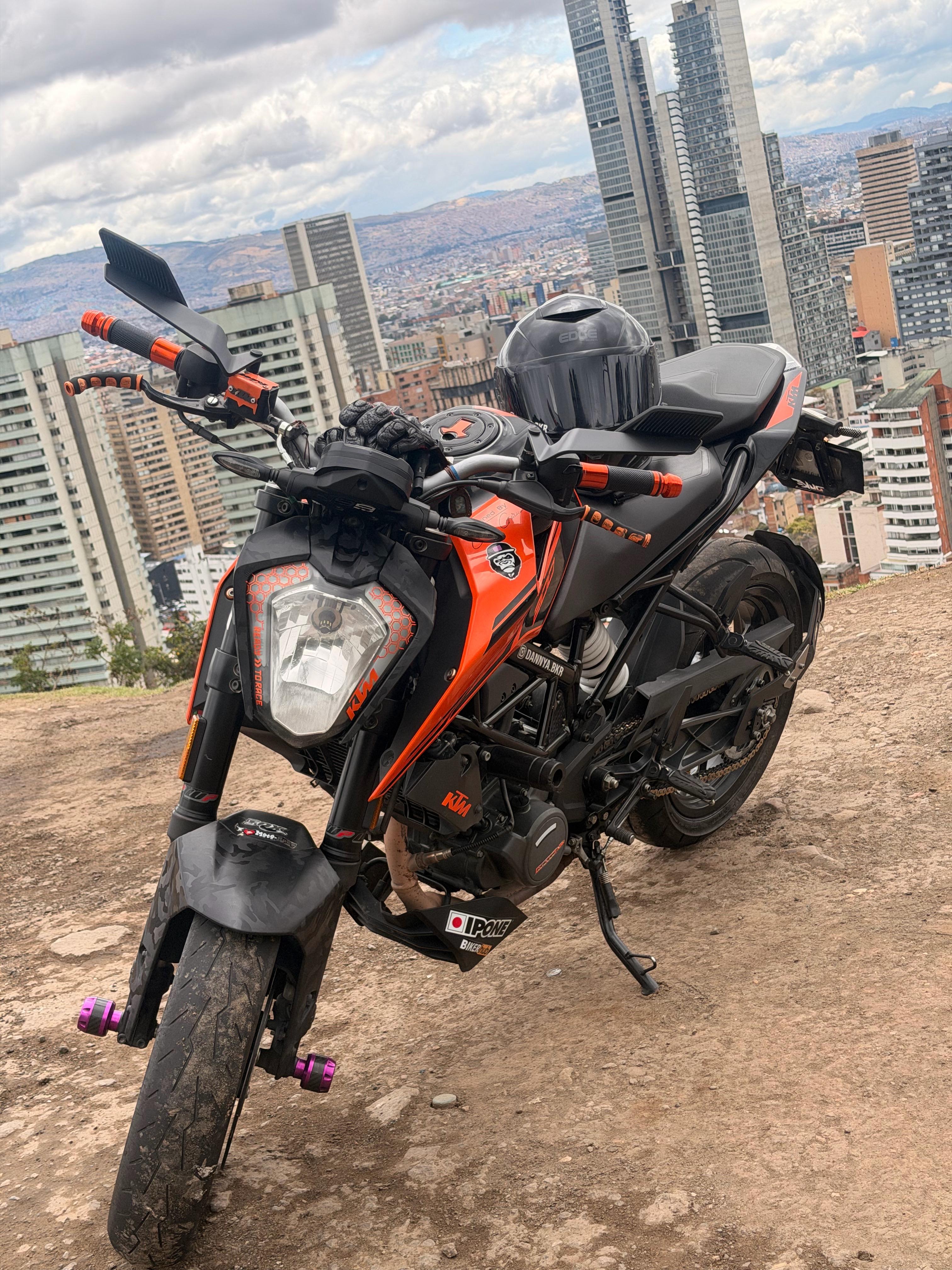 moto ktm 200 ng