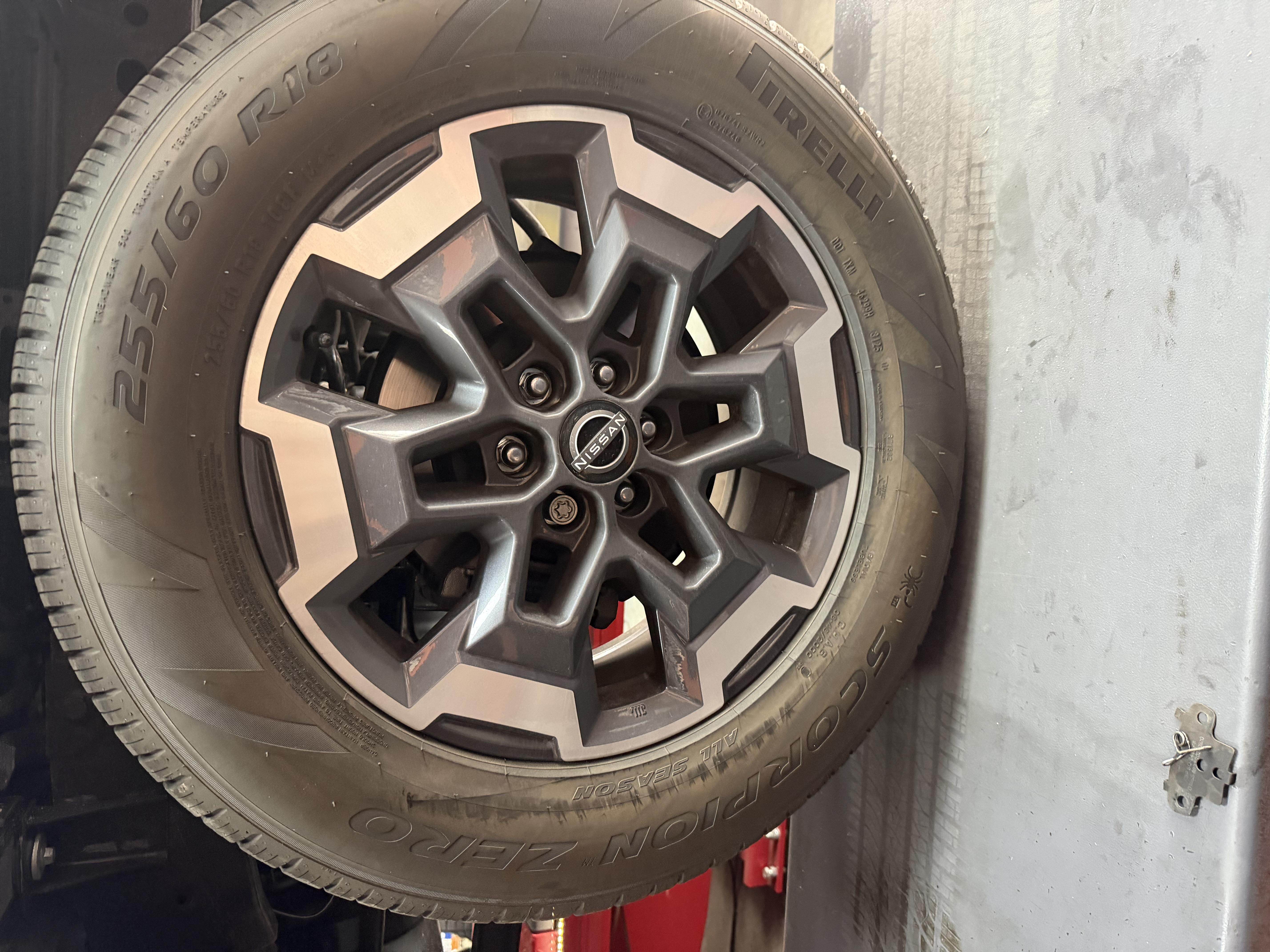 Llantas Pirelli Scorpion 255/60-18