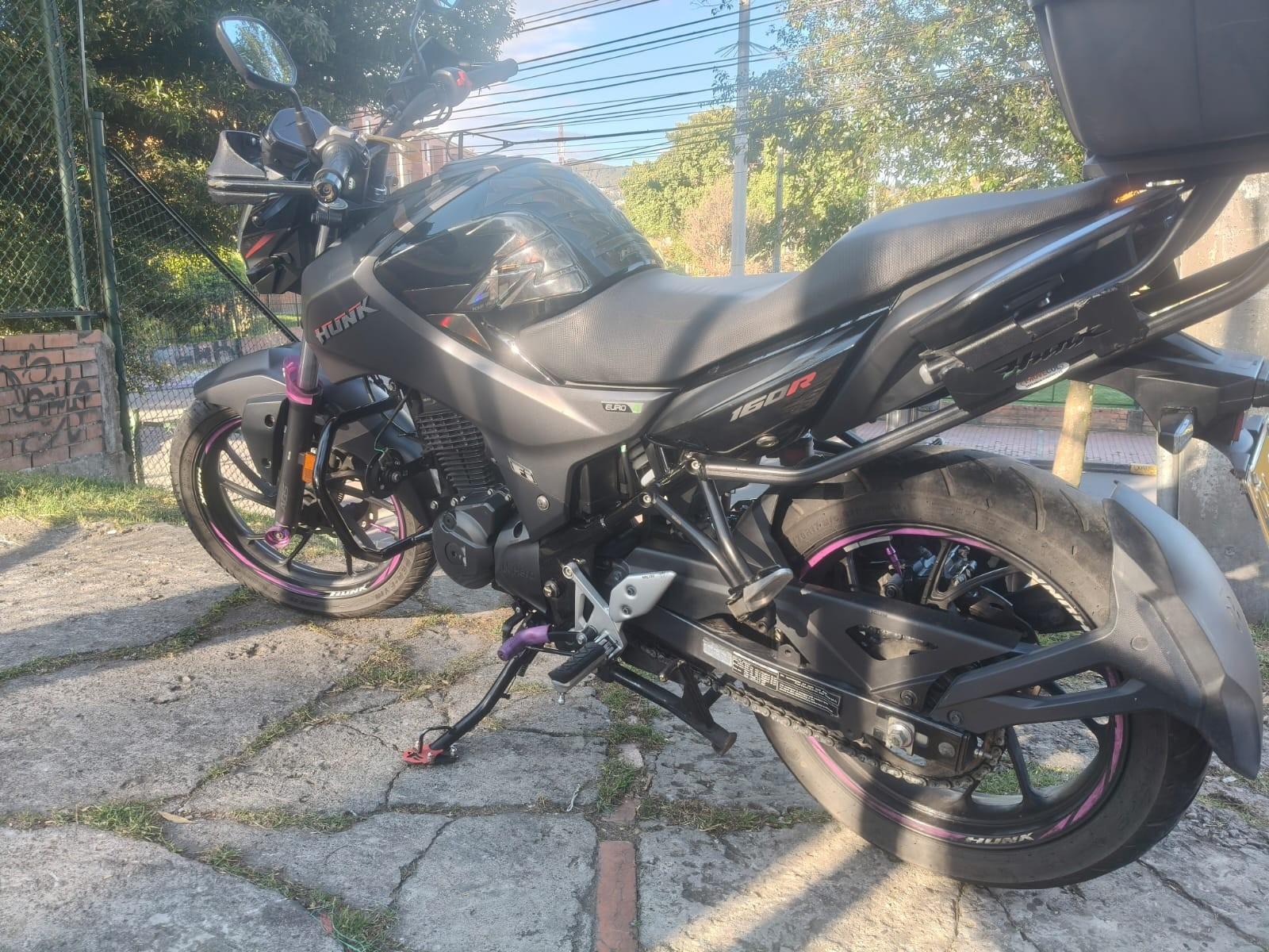 Moto Hero - Hunk 160 Fi ST