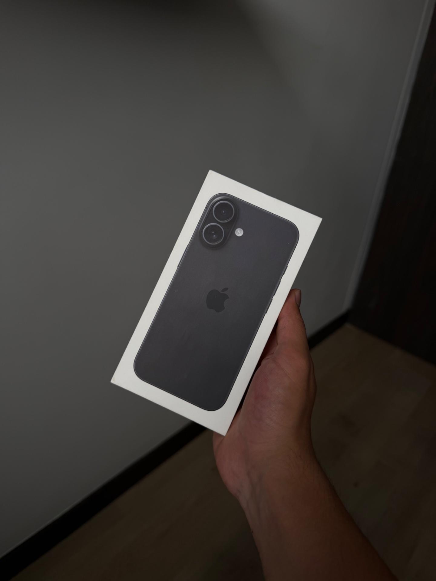 iPhone 16 128 GB Negro — Excelente estado
