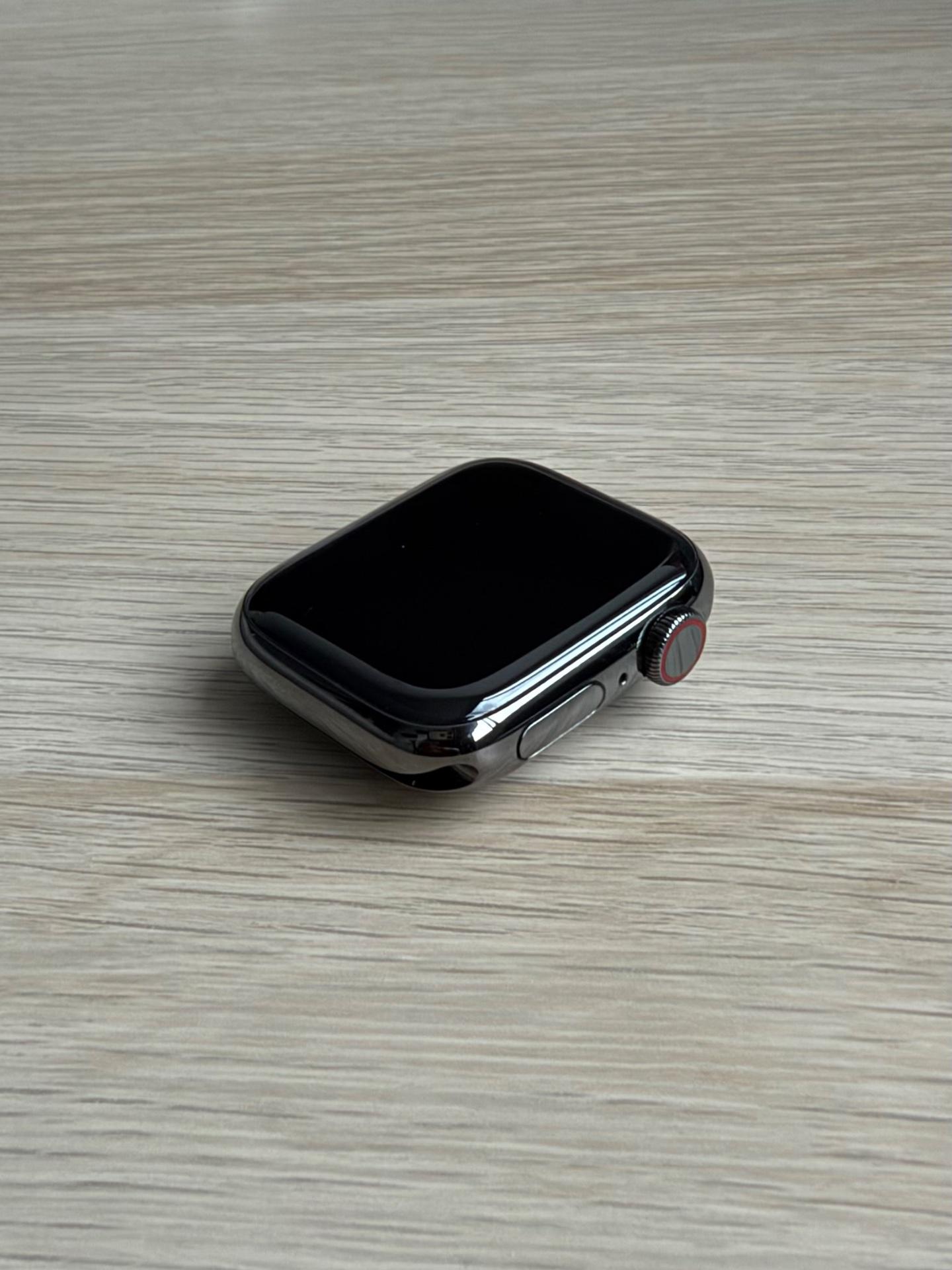 Apple Watch Series 8 GPS + Cellular 41 mm — Acero Inoxidable