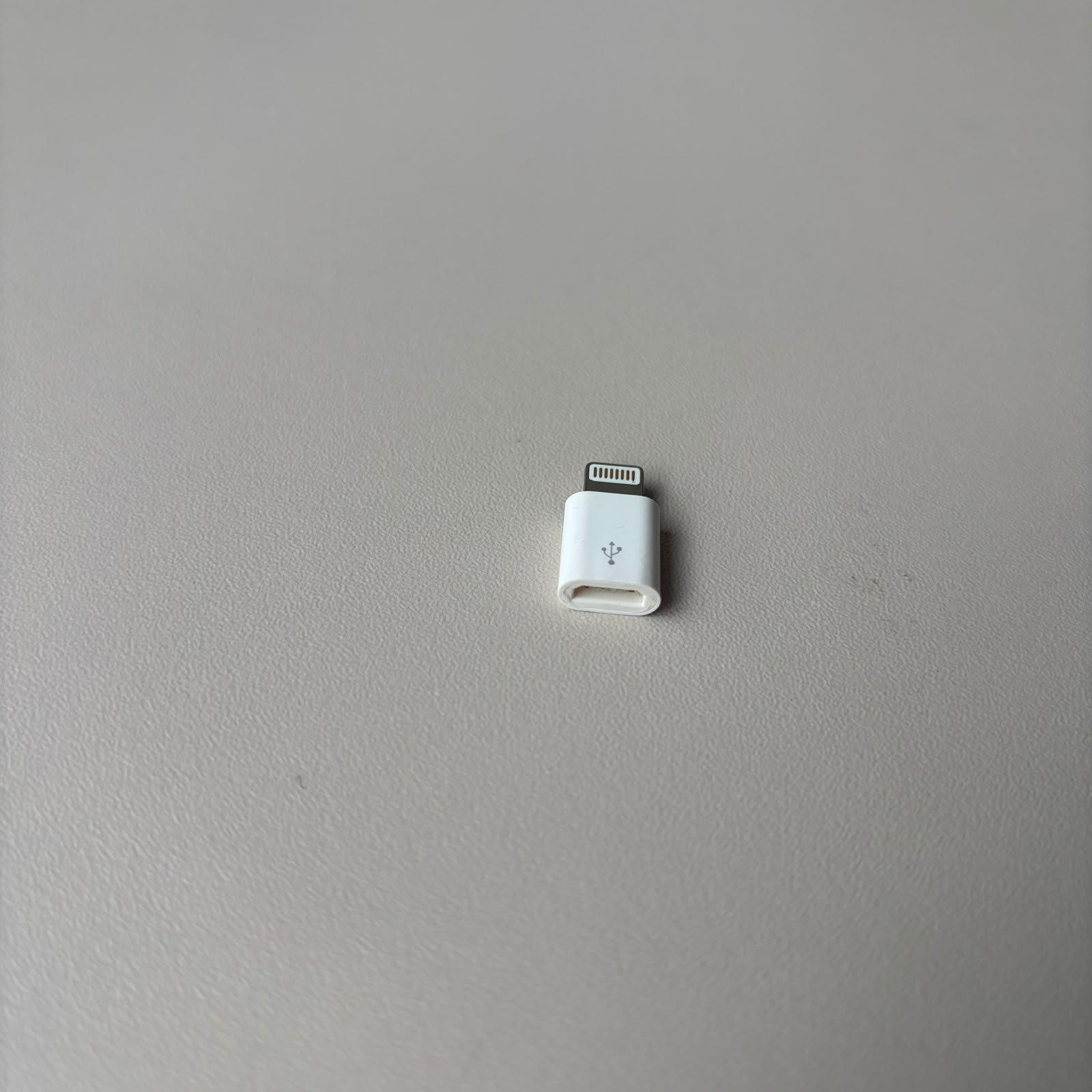 ⚡ Adaptador Micro USB a Lightning práctico