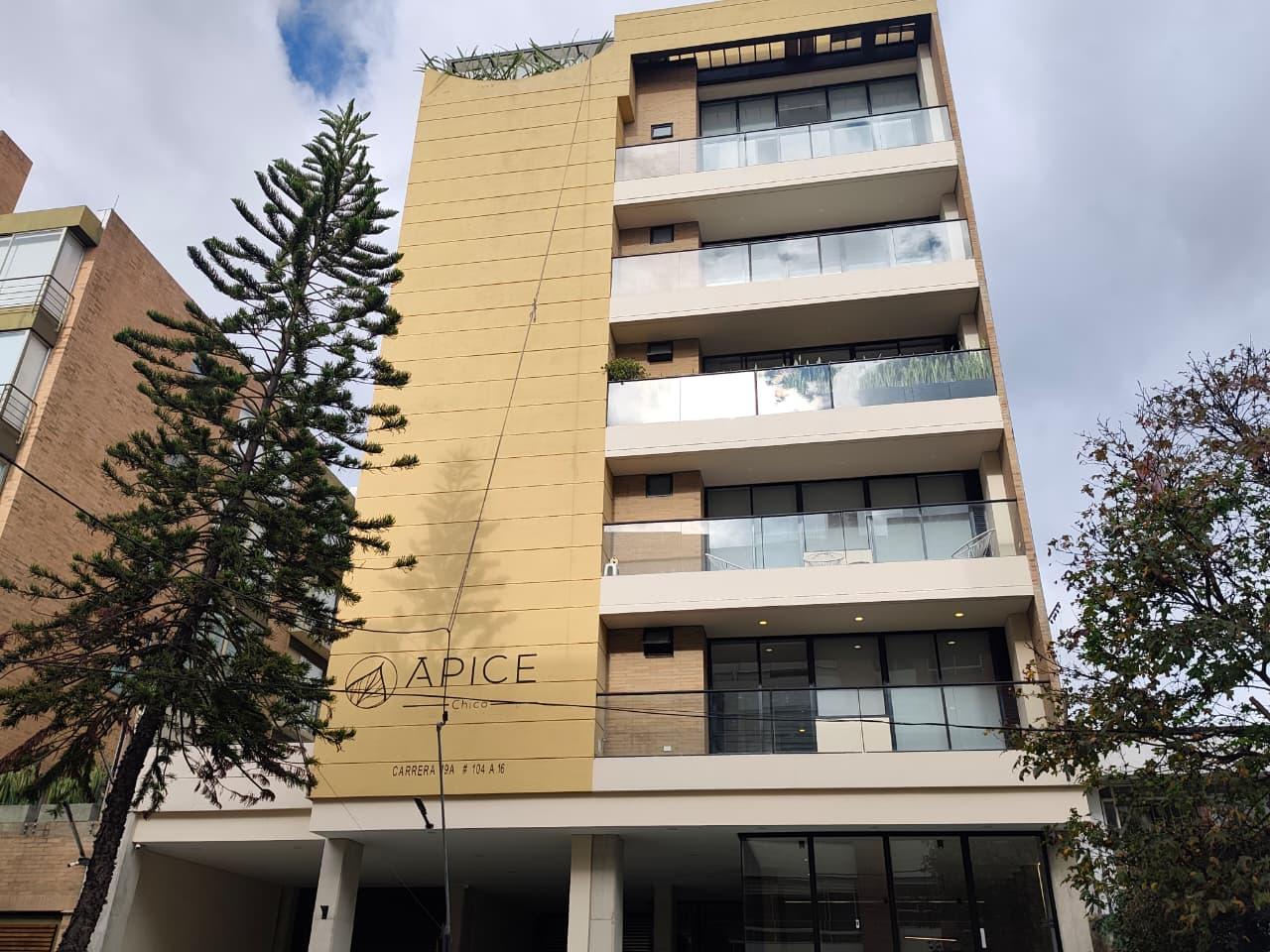 En Arriendo a estrenar Chicó Navarra 3 hab y 2 terrazas